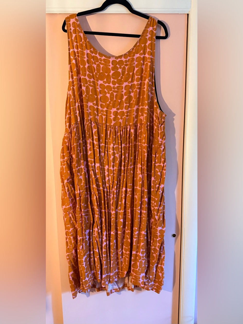Nooworks Vacation Dress in Pebble People Print - 5X